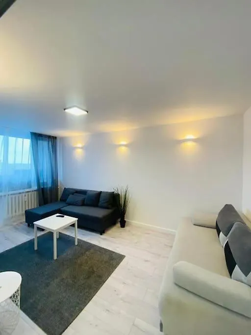 Bezagenta Brodno Close To Metro Varsovia Apartamento